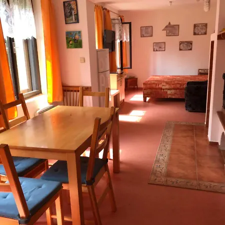 Snezenka בית נופש Dolní Morava